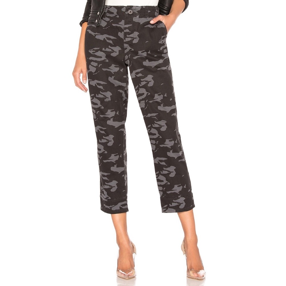 Monrow • two tone camo high waisted military pant in vintage black sz 29